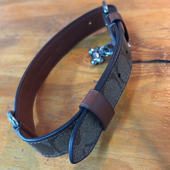 COACH Large Pet Collar In Signature Canvas - Picture 6 of 6